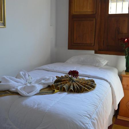 Hotel Y Galeria Uxlabil אנטיגואה גואטמלה מראה חיצוני תמונה