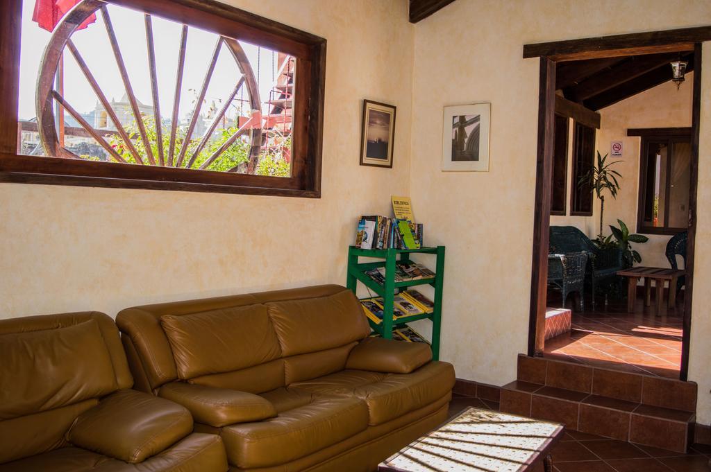 Hotel Y Galeria Uxlabil אנטיגואה גואטמלה מראה חיצוני תמונה